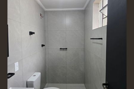 Casa à venda com 130m², 2 quartos e 1 vaga Casa à venda com 130m², 2 quartos e 1 vagaBanheiro da Suíte