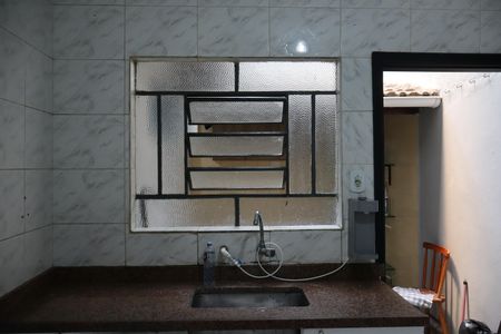 Casa à venda com 130m², 2 quartos e 1 vagaCozinha 