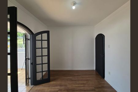 Casa à venda com 130m², 2 quartos e 1 vaga Casa à venda com 130m², 2 quartos e 1 vagaQuarto 02 com Varanda