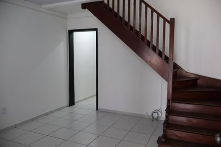 Casa à venda com 130m², 2 quartos e 1 vagaSala 