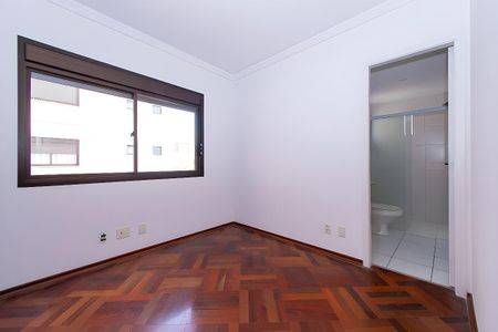 Apartamento para alugar com 147m², 3 quartos e 3 vagas