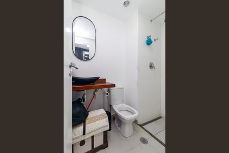 Studio para alugar com 23m², 0 quarto e sem vaga Studio para alugar com 23m², 0 quarto e sem vagaBanheiro