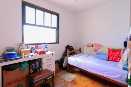 Casa à venda com 110m², 2 quartos e 2 vagas Casa à venda com 110m², 2 quartos e 2 vagasQuarto