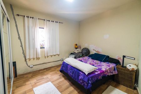 Casa à venda com 217m², 2 quartos e 1 vagaEdícula - Quarto