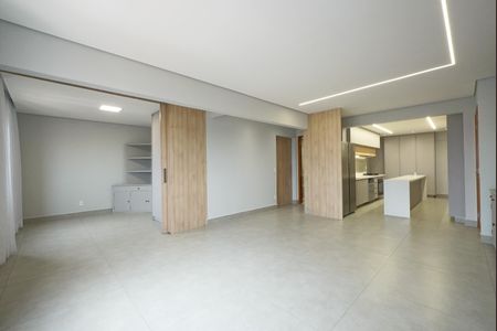 Apartamento para alugar com 90m², 2 quartos e 1 vagaSala
