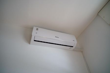 Quarto 2 de apartamento para alugar com 2 quartos, 60m² em Humaitá, Porto Alegre