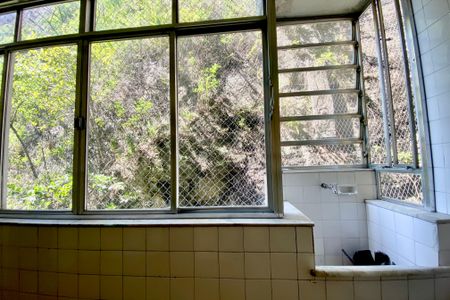 Apartamento para alugar com 91m², 2 quartos e 1 vagaÁrea de Serviço