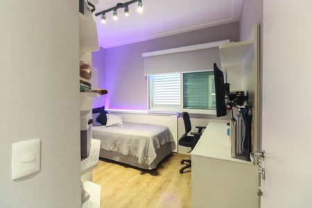 Apartamento à venda com 99m², 3 quartos e 2 vagasQuarto 2