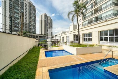 Apartamento à venda com 99m², 3 quartos e 2 vagasÁrea Comum - Piscina 