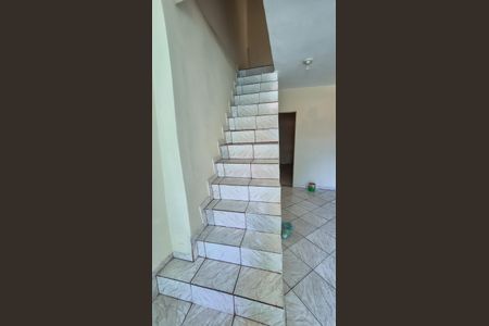 Sala  de casa para alugar com 3 quartos, 183m² em Brás de Pina, Rio de Janeiro