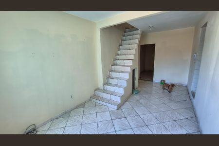 Sala  de casa para alugar com 3 quartos, 183m² em Brás de Pina, Rio de Janeiro