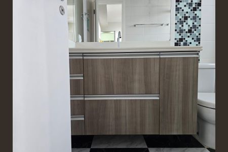 Apartamento para alugar com 129m², 3 quartos e 3 vagasBanheiro da Suíte 1
