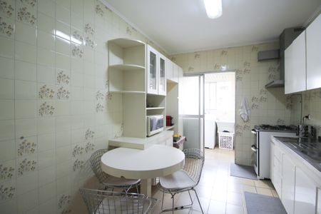 Apartamento para alugar com 90m², 2 quartos e 1 vagaCozinha