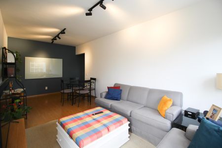 Sala de apartamento para alugar com 2 quartos, 90m² em Vila Olímpia, São Paulo