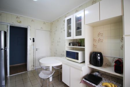 Apartamento para alugar com 90m², 2 quartos e 1 vagaCozinha