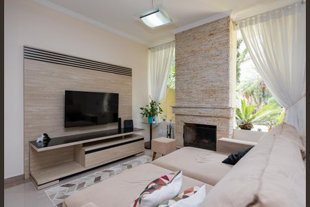 Casa de condomínio à venda com 124m², 3 quartos e 3 vagasSala