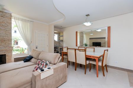 Casa de condomínio à venda com 124m², 3 quartos e 3 vagasSala