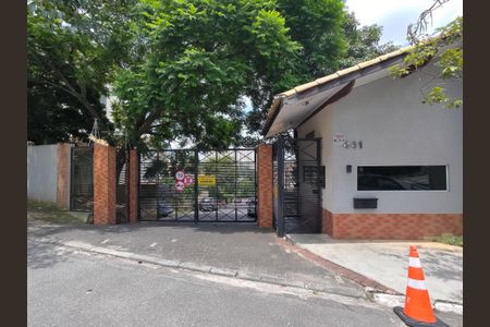 Casa de condomínio à venda com 124m², 3 quartos e 3 vagasFachada