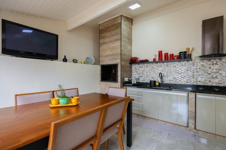 Casa de condomínio à venda com 124m², 3 quartos e 3 vagasÁrea externa