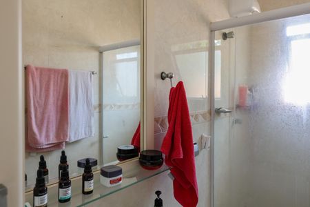 Casa de condomínio à venda com 124m², 3 quartos e 3 vagasBanheiro