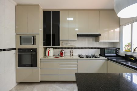 Casa de condomínio à venda com 124m², 3 quartos e 3 vagasCozinha