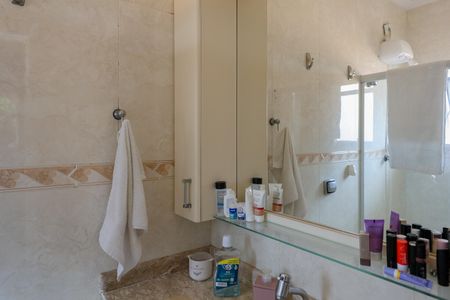 Casa de condomínio à venda com 124m², 3 quartos e 3 vagasBanheiro da Suíte