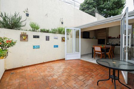 Casa de condomínio à venda com 124m², 3 quartos e 3 vagasÁrea externa