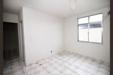 Sala de apartamento para alugar com 3 quartos, 48m² em Olaria, Rio de Janeiro