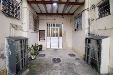 Apartamento para alugar com 48m², 3 quartos e sem vagaFachada e portaria