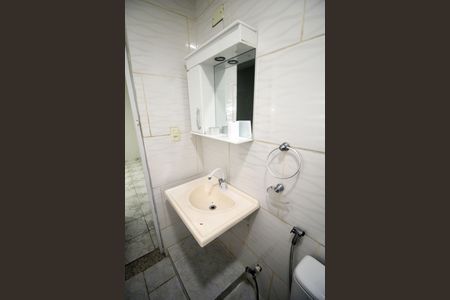 Apartamento para alugar com 48m², 3 quartos e sem vagaBanheiro