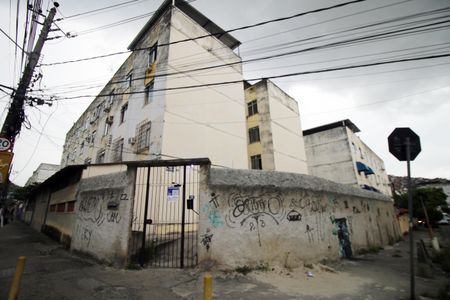 Apartamento para alugar com 48m², 3 quartos e sem vagaFachada do bloco