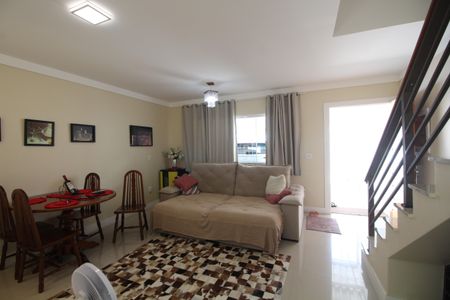 Casa de condomínio à venda com 100m², 3 quartos e 1 vagaSala