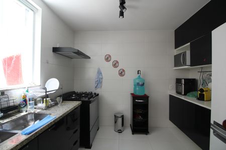 Casa de condomínio à venda com 100m², 3 quartos e 1 vagaCozinha