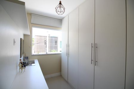 Casa de condomínio à venda com 100m², 3 quartos e 1 vagaQuarto 2