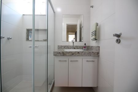 Casa de condomínio à venda com 100m², 3 quartos e 1 vagaBanheiro Social