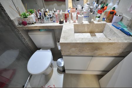 Apartamento à venda com 60m², 2 quartos e 1 vagaBanheiro do Quarto Suíte