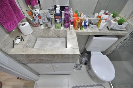 Apartamento à venda com 60m², 2 quartos e 1 vagaBanheiro Social