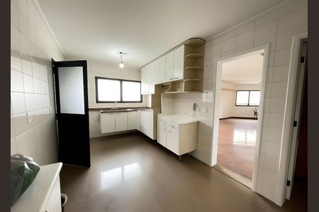 Apartamento para alugar com 4 quartos, 202m² em Perdizes, São Paulo