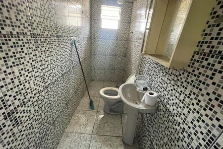 Casa para alugar com 101m², 2 quartos e sem vagaBanheiro