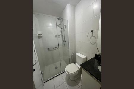 Banheiro de apartamento à venda com 2 quartos, 76m² em Cidade Monções, São Paulo