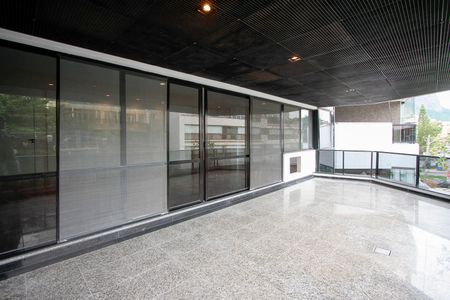 Apartamento para alugar com 176m², 3 quartos e 2 vagas