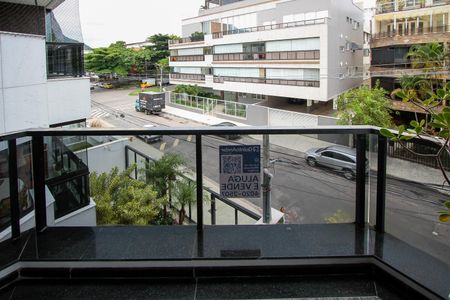 Apartamento para alugar com 176m², 3 quartos e 2 vagas