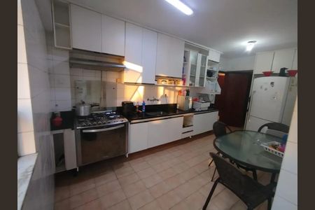 Cozinha de apartamento à venda com 3 quartos, 104m² em Vila Kosmos, Rio de Janeiro