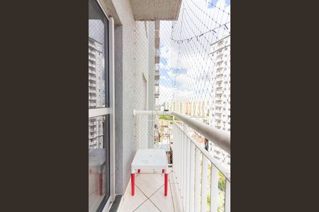 Sacada de apartamento à venda com 2 quartos, 50m² em Bussocaba, Osasco
