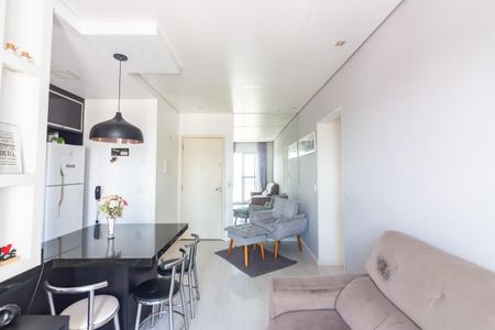 Sala  de apartamento à venda com 2 quartos, 50m² em Bussocaba, Osasco
