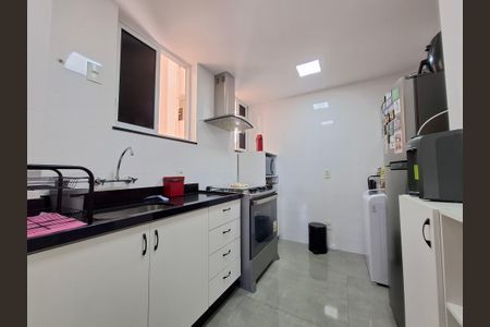 Apartamento para alugar com 56m², 2 quartos e sem vaga Apartamento para alugar com 56m², 2 quartos e sem vagaCozinha e Área de Serviço