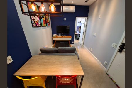 Sala de apartamento para alugar com 1 quarto, 56m² em Centro, Rio de Janeiro