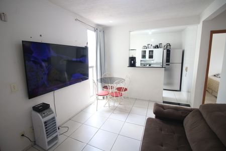 Sala de apartamento à venda com 2 quartos, 47m² em Califórnia, Contagem