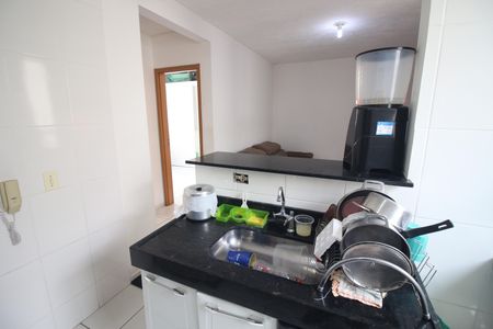 Apartamento à venda com 47m², 2 quartos e 1 vagaCozinha e Área de Serviço