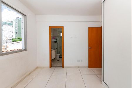 Apartamento para alugar com 100m², 3 quartos e 2 vagas Apartamento para alugar com 100m², 3 quartos e 2 vagasSuíte